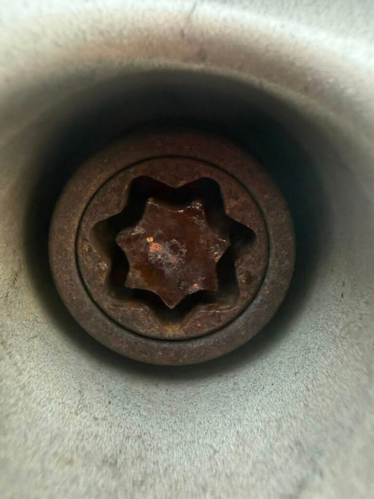 Vauxhall Corsa wheel locking nut key replacement