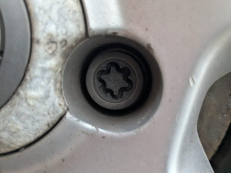 Vauxhall Corsa wheel locking nut key replacement