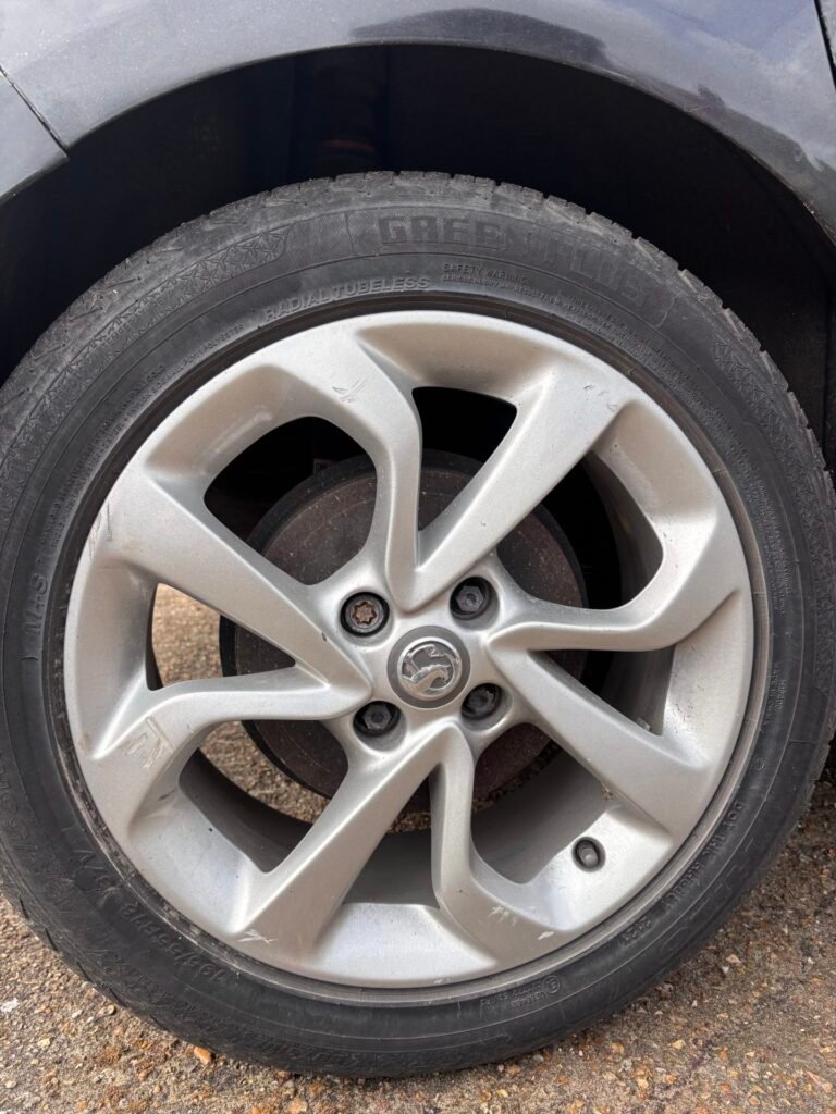 Vauxhall Corsa wheel locking nut key replacement