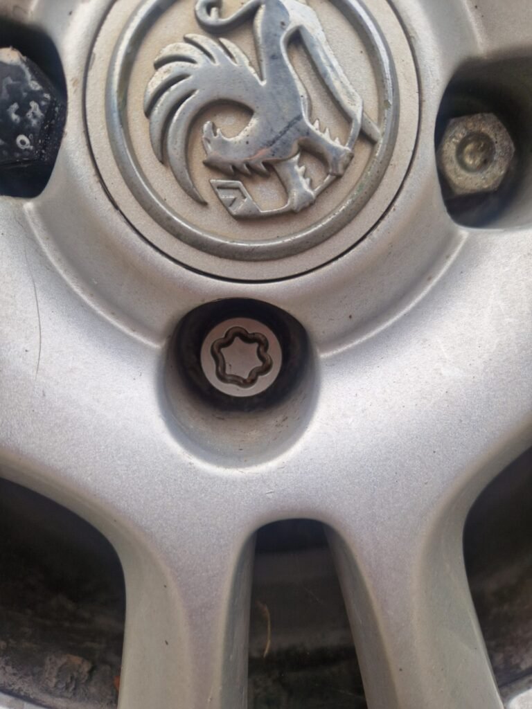 Vauxhall Corsa wheel locking nut key replacement