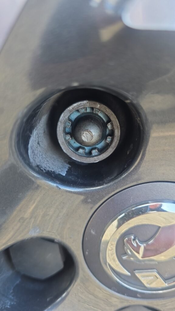 Vauxhall Insignia wheel locking nut key replacement