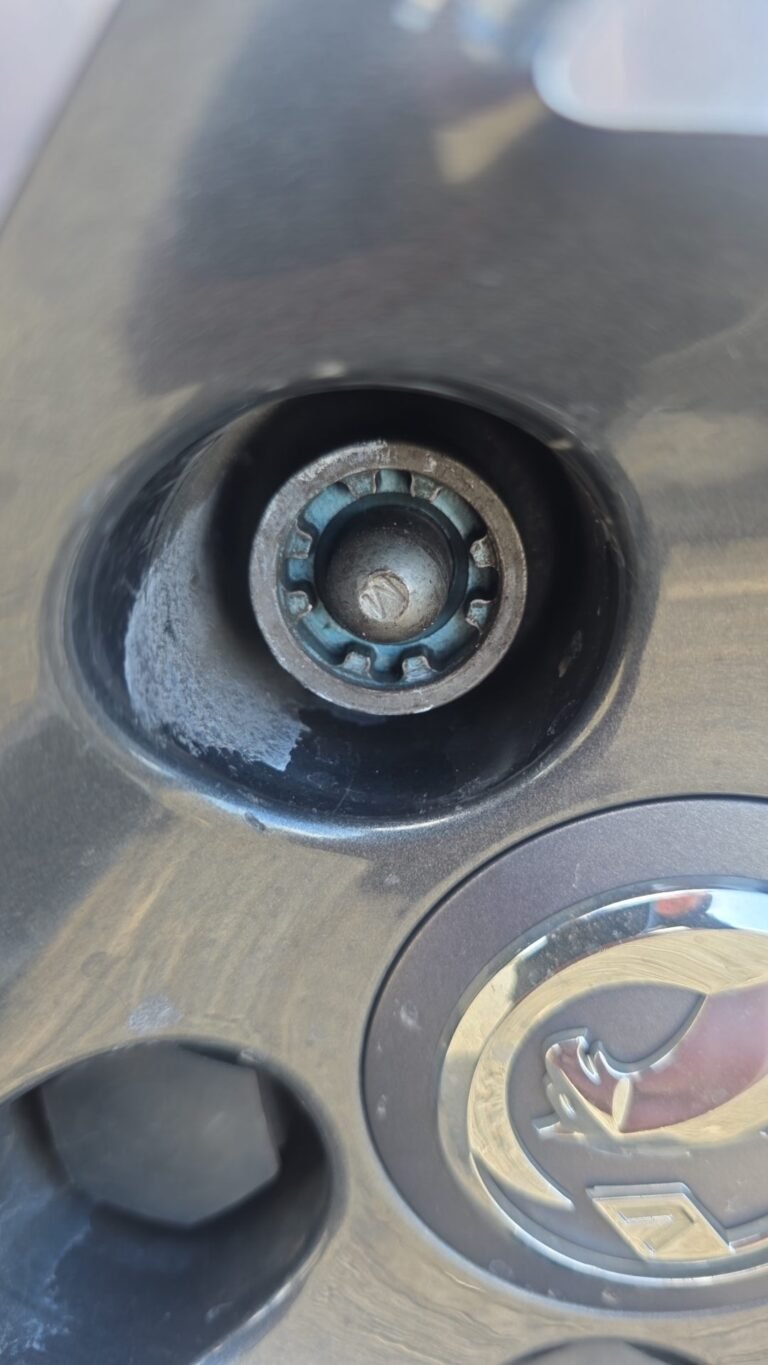 Vauxhall Insignia wheel locking nut key replacement