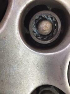 Vauxhall Insignia wheel locking nut key replacement
