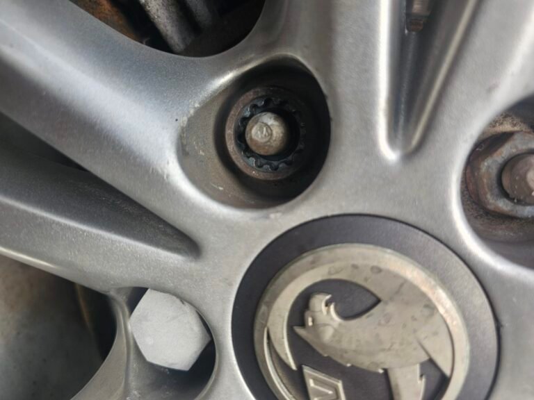 Vauxhall Insignia wheel locking nut key replacement