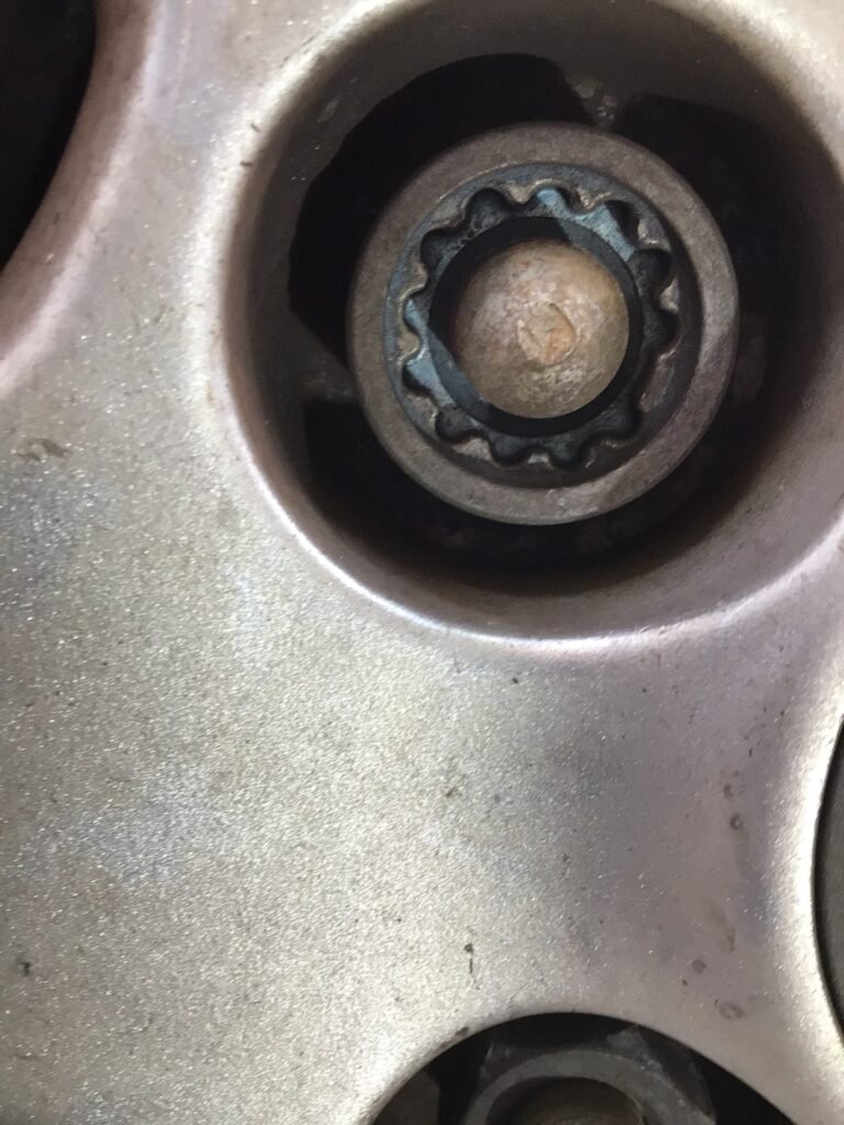 Vauxhall Insignia wheel locking nut key replacement