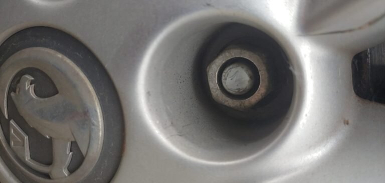 Vauxhall Mokka x 'm' key wheel locking nut key replacement