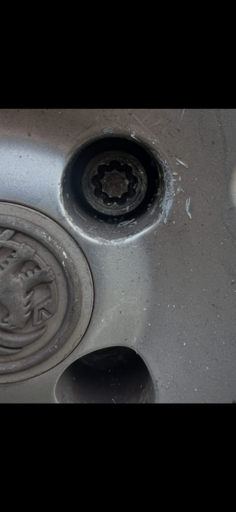 Vauxhall Astra locking wheel nut key