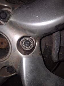 Vauxhall Astra lug nut key