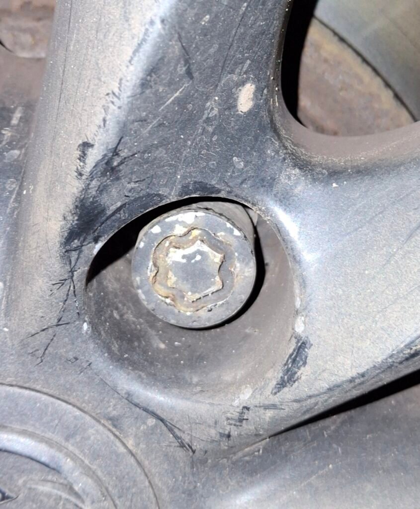 Vauxhall Astra gtc locking wheel nut key
