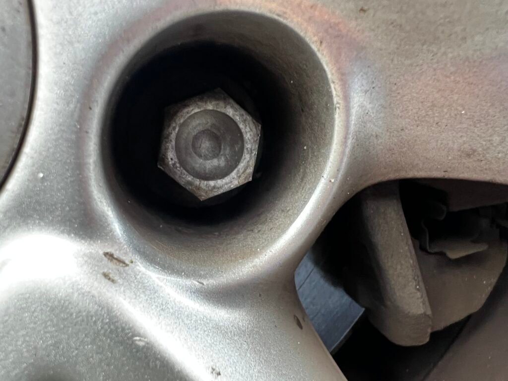 Vauxhall Corsa locking wheel nut