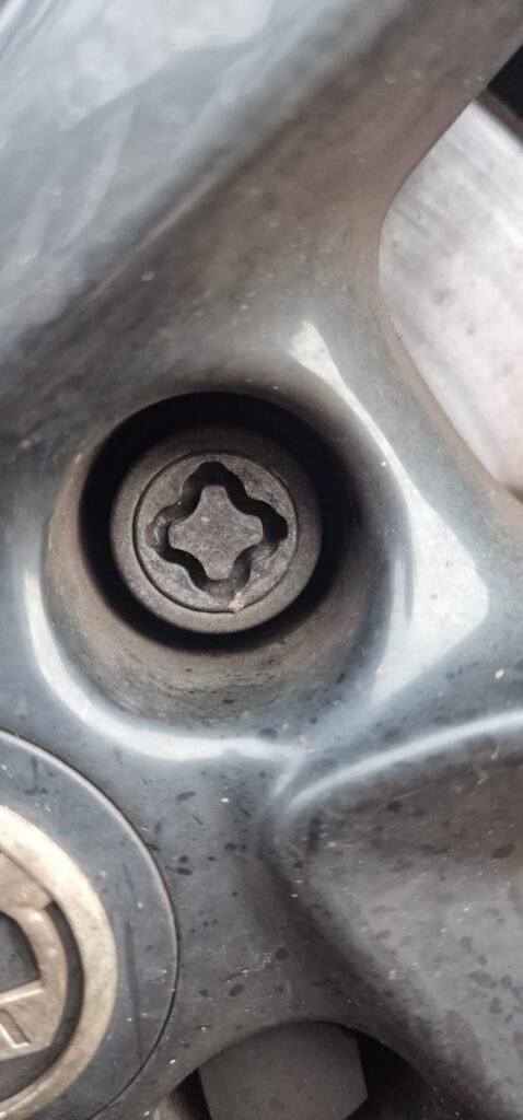 Vauxhall Corsa Griffin 2019 wheel locking key