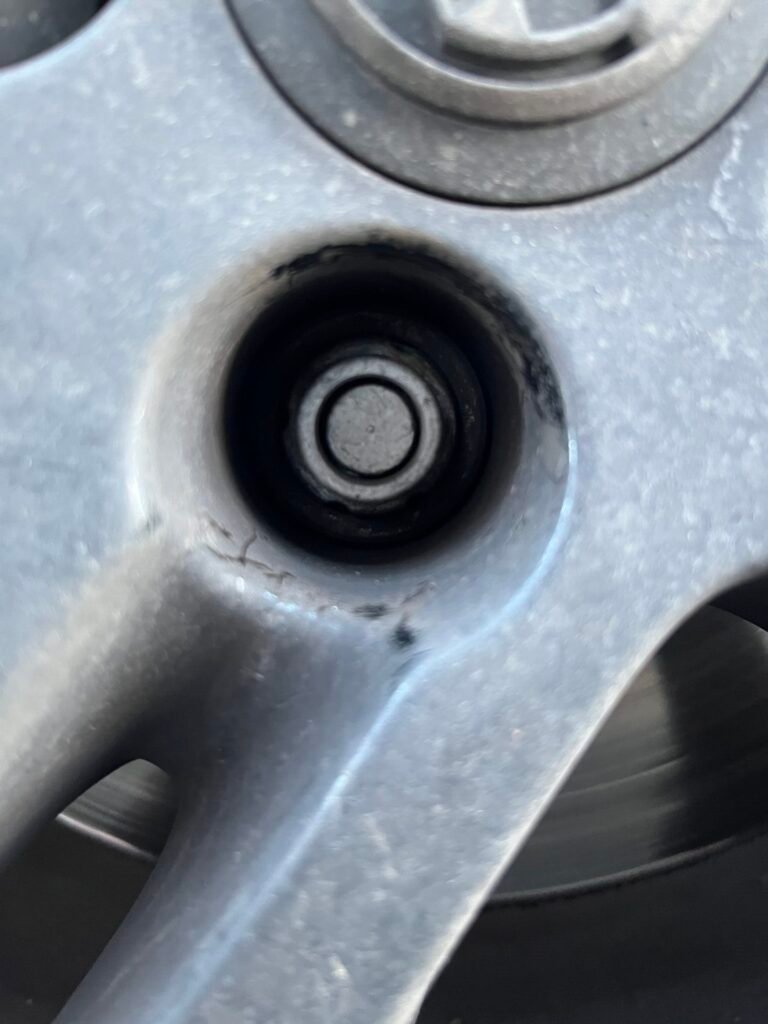 Vauxhall Grandland locking wheel nut key