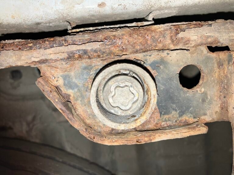 Vauxhall Vivaro lug nut key