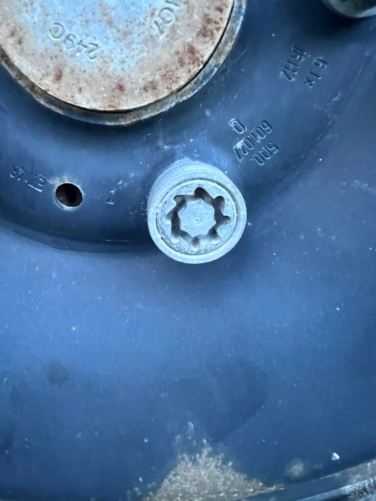 Volkswagen E-golf wheel locking nut key replacement