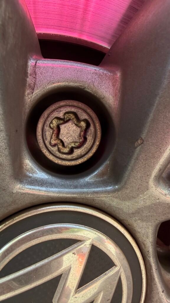 Volkswagen Golf R wheel locking nut key replacement
