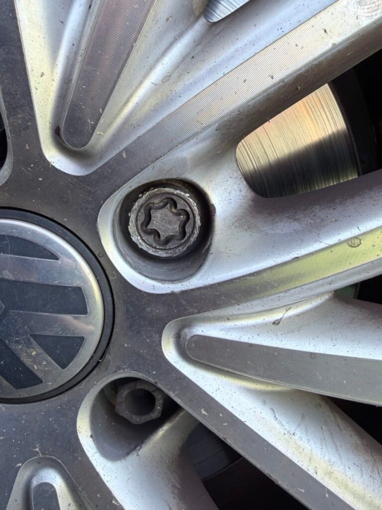 Volkswagen Jetta sel wheel locking nut key replacement