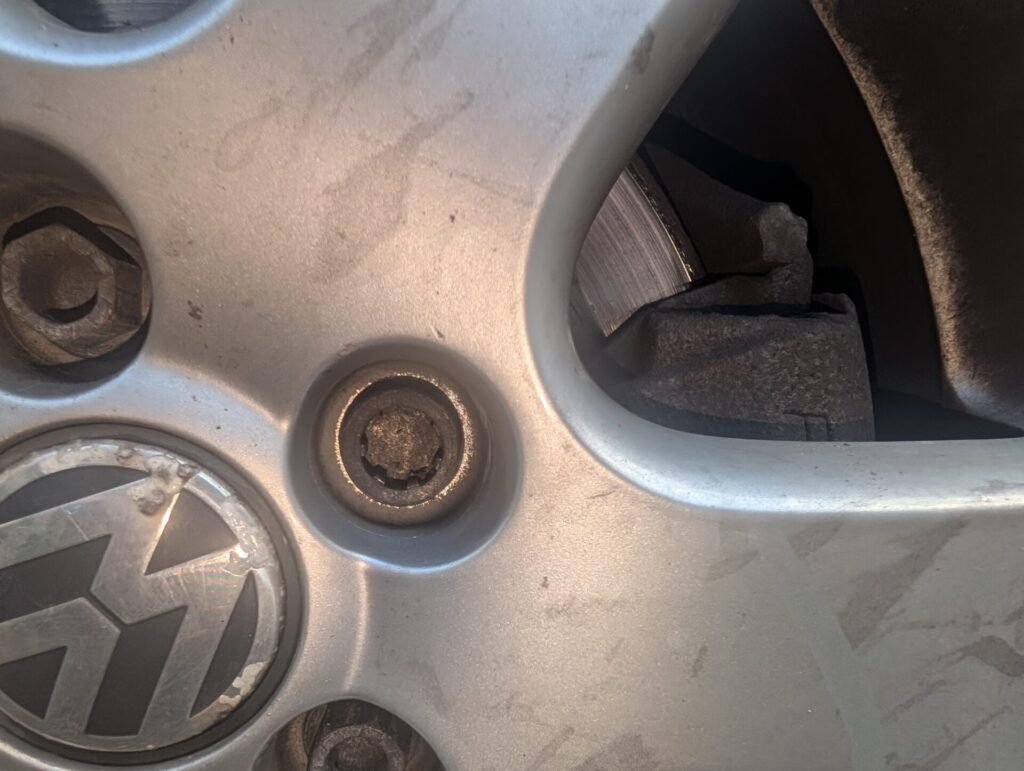Volkswagen Polo wheel locking nut key replacement