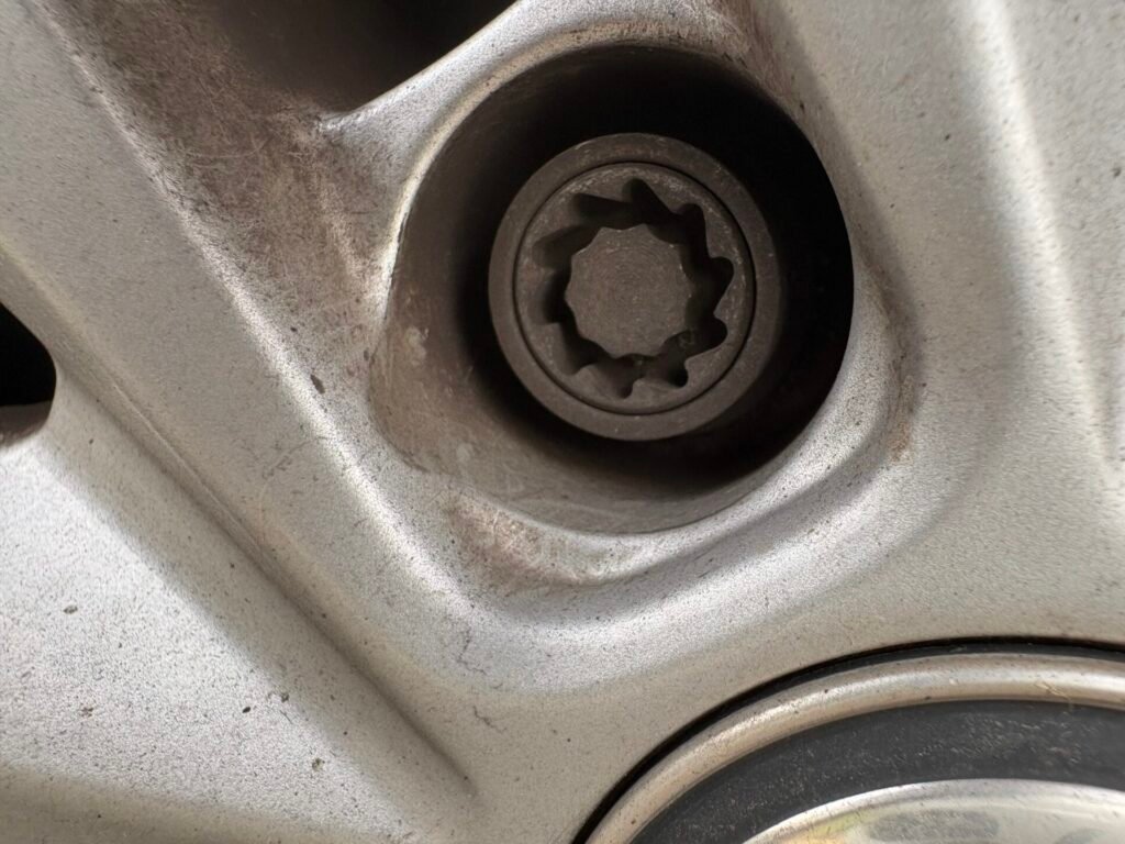 Volkswagen Transporter 6.1 wheel locking nut key replacement