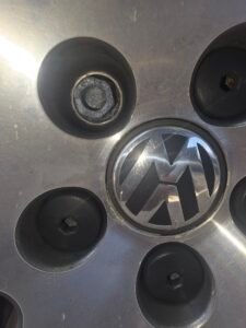 Volkswagon Beetle wheel locking nut key replacement