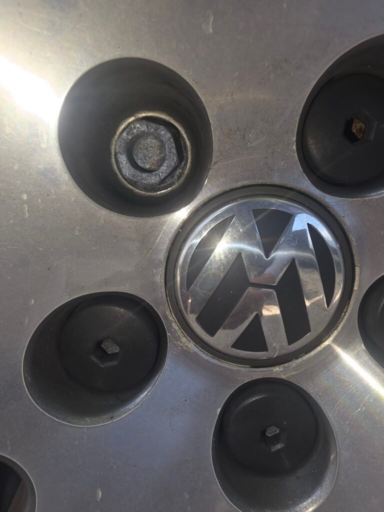 Volkswagon Beetle wheel locking nut key replacement