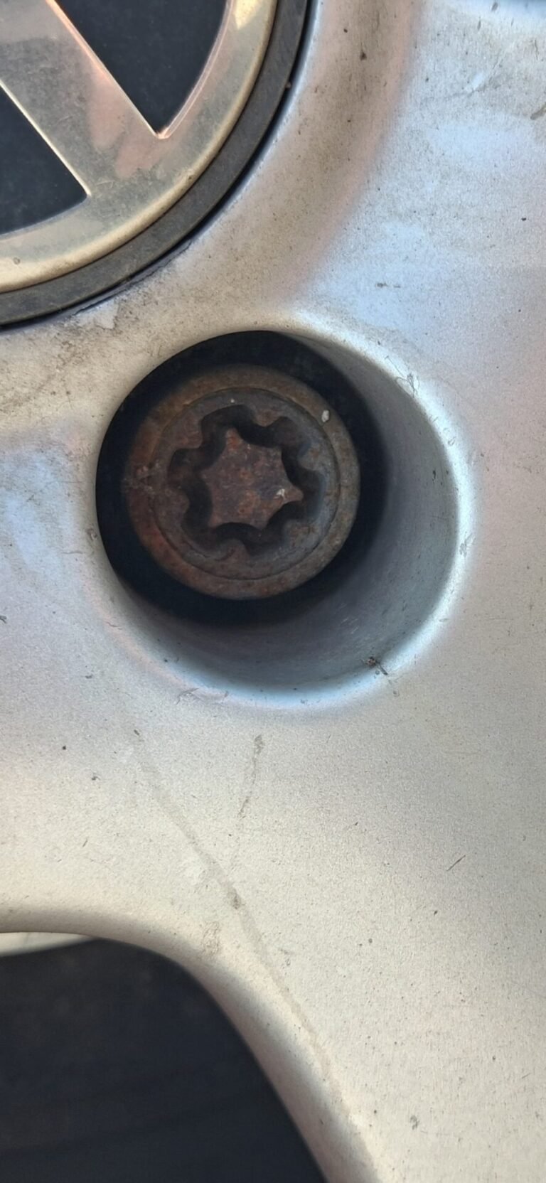 Volkswagon Golf wheel locking nut key replacement