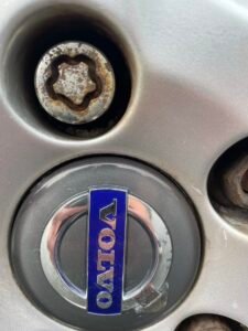 Volvo C30 wheel locking nut key replacement