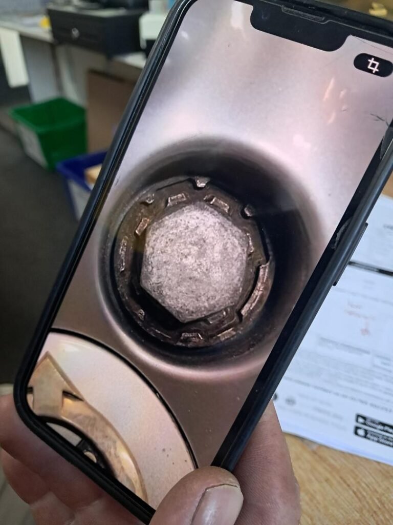 volvo s90 wheel locking nut key replacement