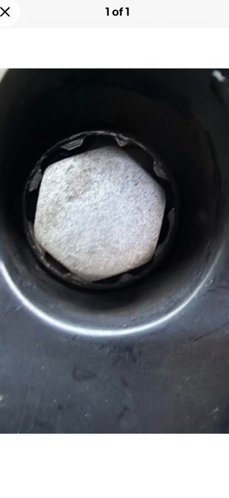 Volvo V40 wheel locking nut key replacement