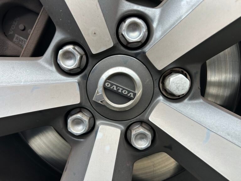 Volvo Xc40 wheel locking nut key replacement
