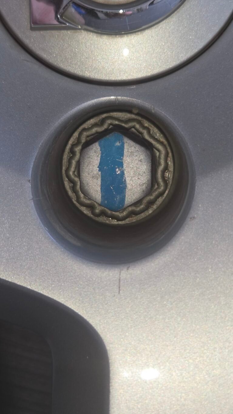 Volvo XC90 wheel locking nut key replacement