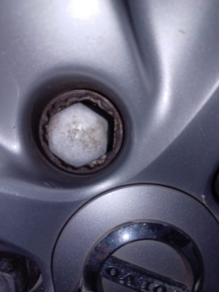 Volvo Xc90 wheel locking nut key replacement