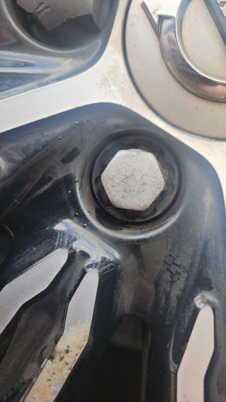 volvo v60 locking wheel nut