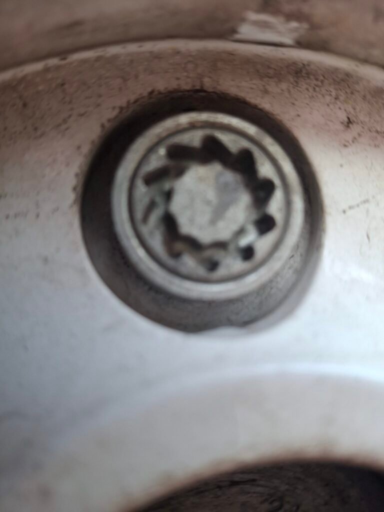 VW Beetle wheel locking nut key replacement