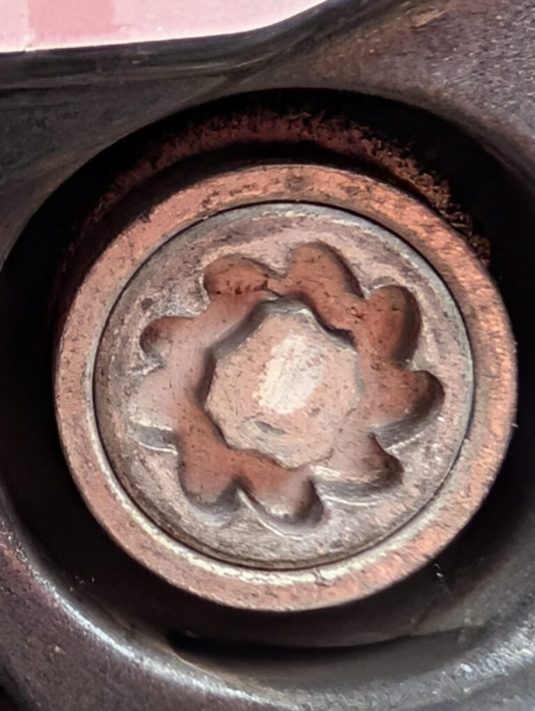 VW Golf 2018 (Japan market) wheel locking nut key replacement