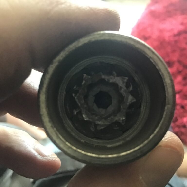 VW Passat wheel locking nut key replacement