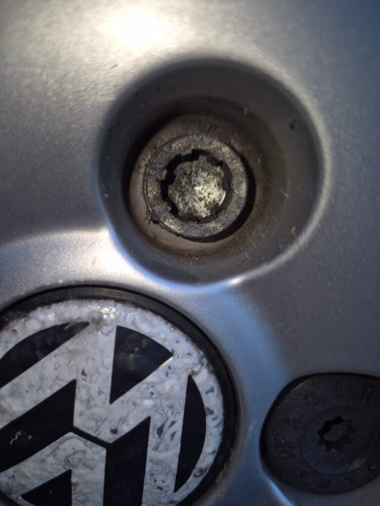 VW Polo wheel locking nut key replacement
