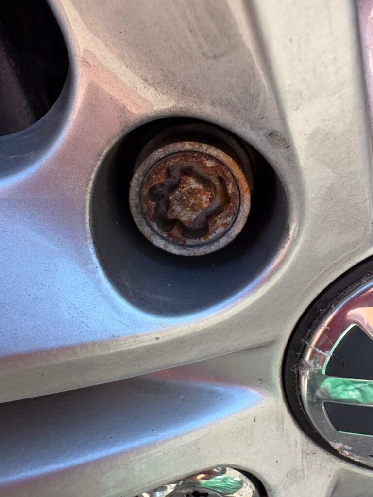 VW Touareg wheel locking nut key replacement