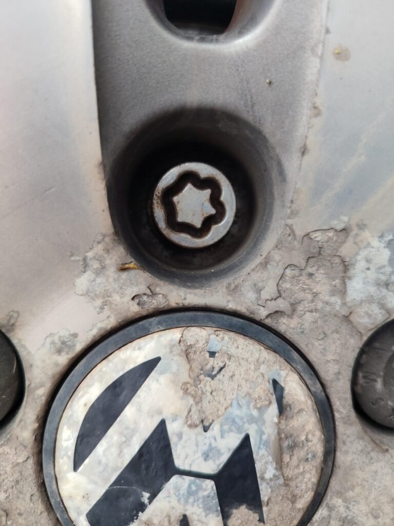 Vw Touran 2010 wheel locking nut key replacement
