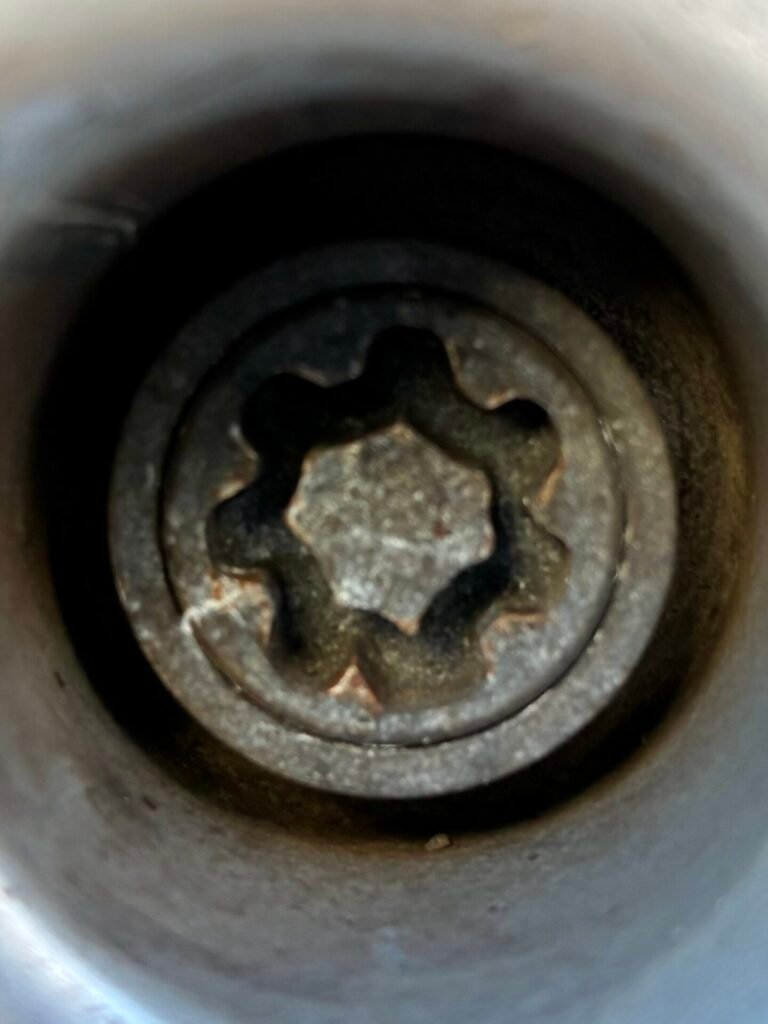 VW Touran wheel locking nut key replacement
