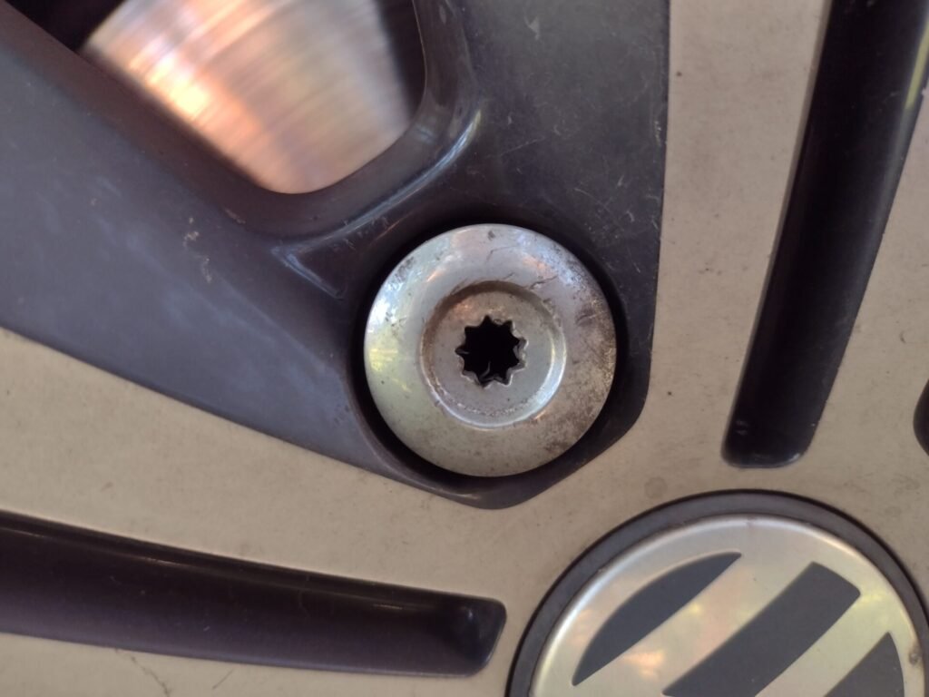 VW Toureg wheel locking nut key replacement