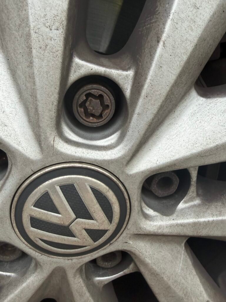 VW Transporter 6.1 wheel locking nut key replacement